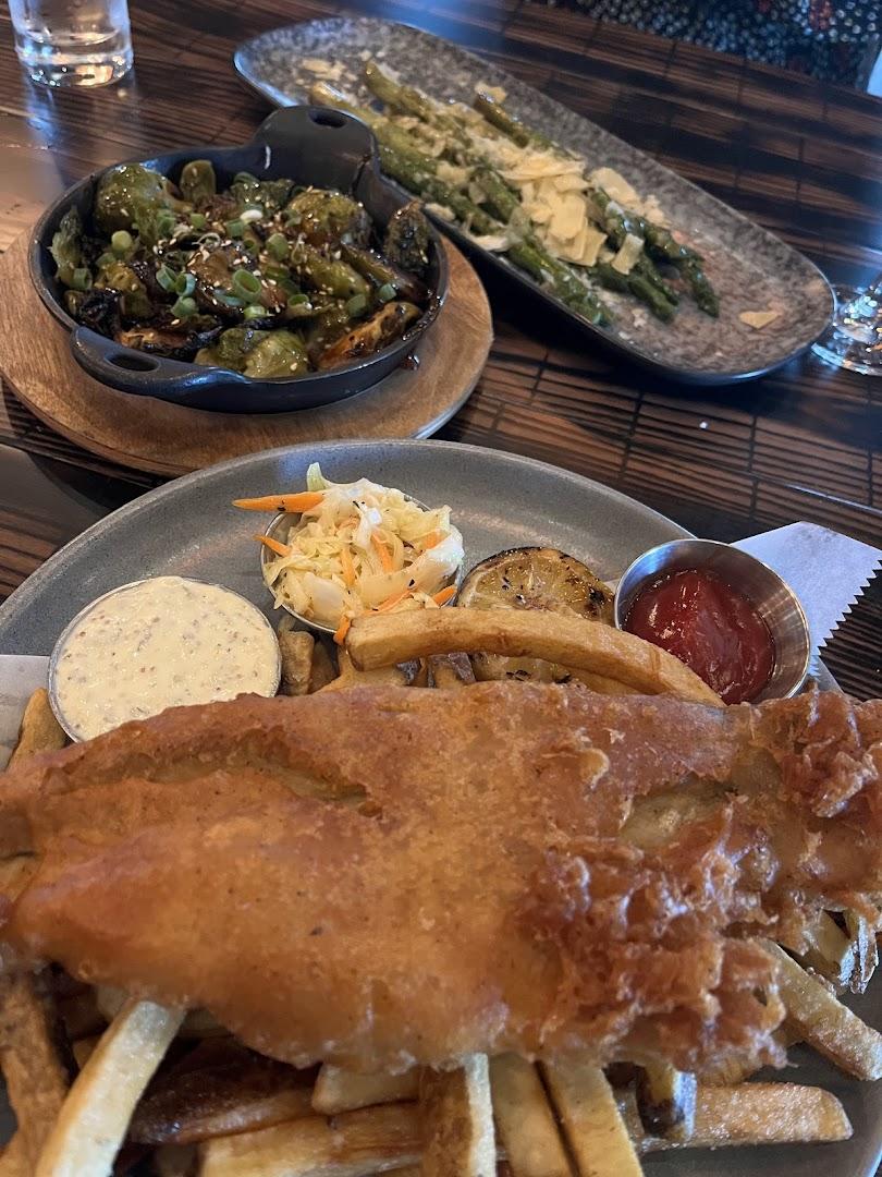 Craftsman Wood Grille & Tap House